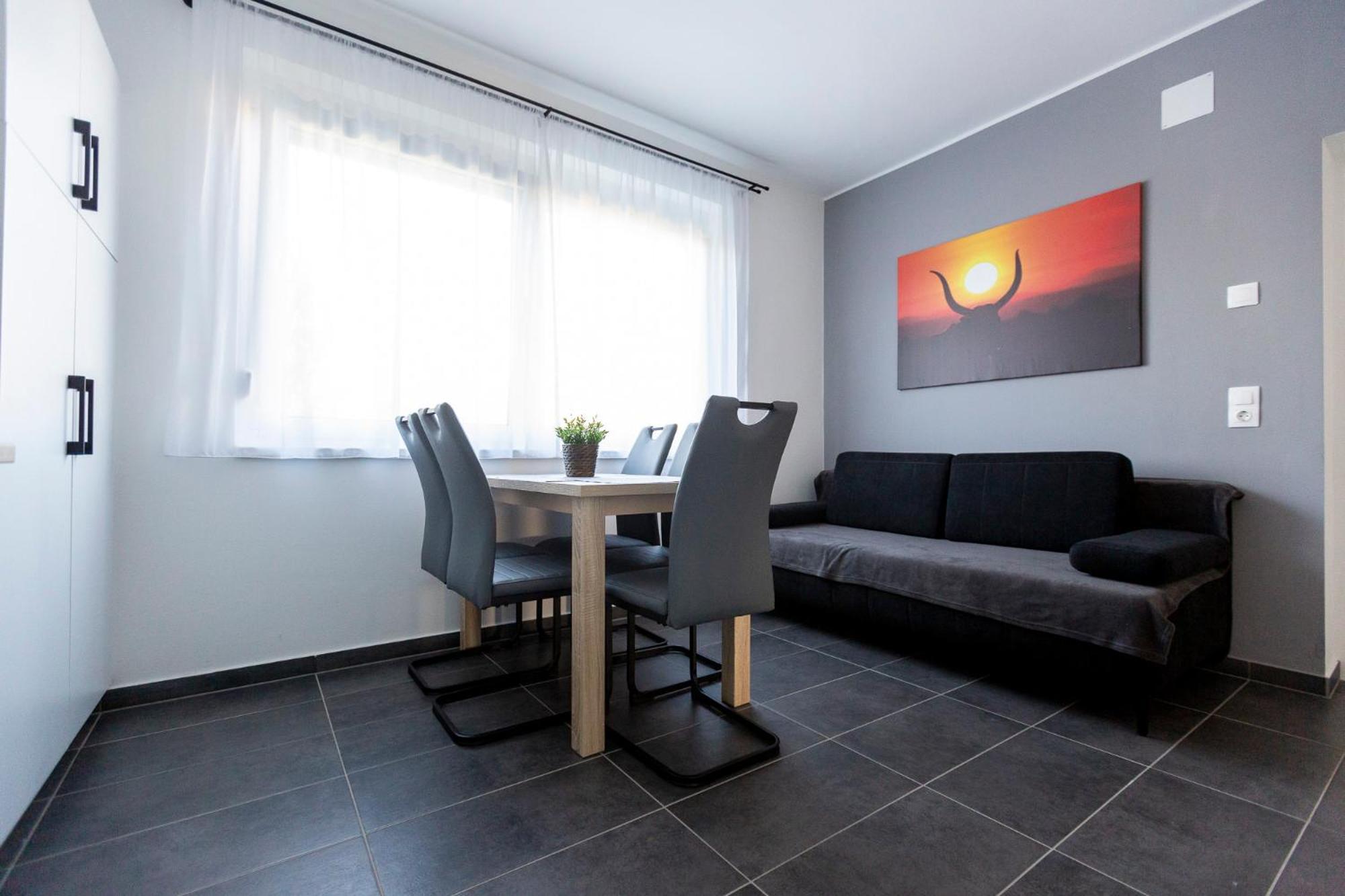 Horvath Apartman Fertőd Buitenkant foto